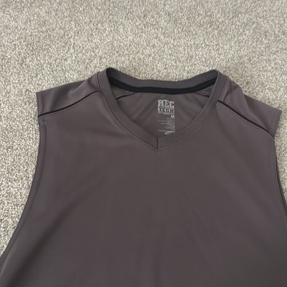 2 Performance Tank Tops - Picture 5 of 6